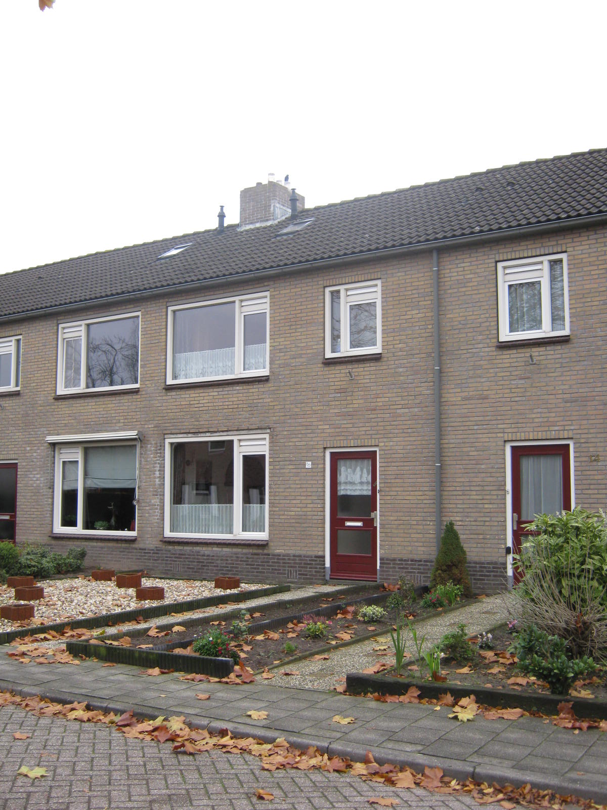 Tussenwoning te huur: Graaf van Lohnstraat 16, Varsseveld Varsseveld