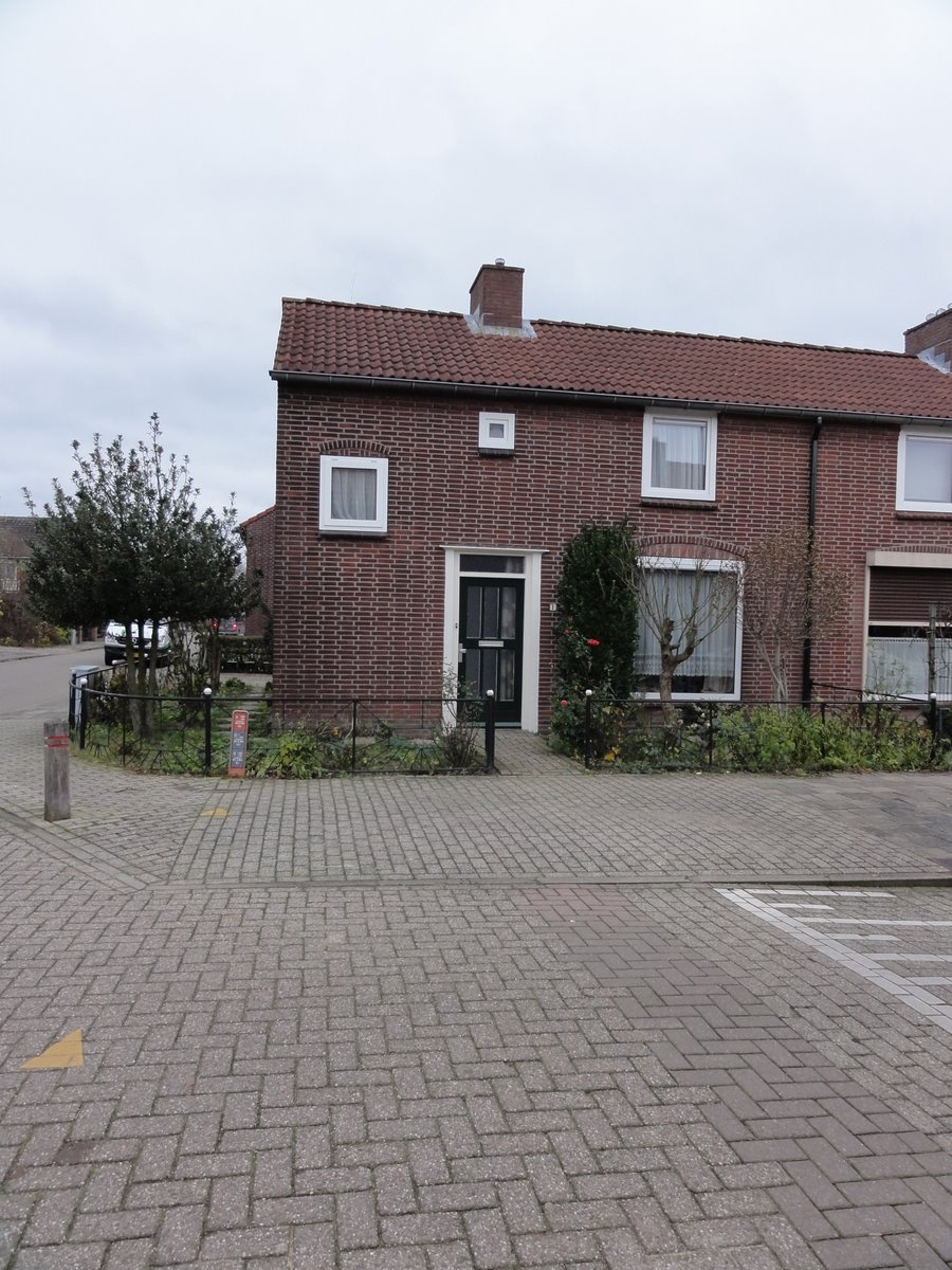 Semi-detached for rent: Julianastraat 1, Gendringen Gendringen