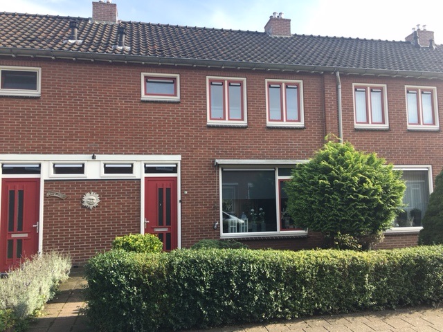 Tussenwoning te huur: Nachtegaalstraat 12, Smidsbrink Ruurlo