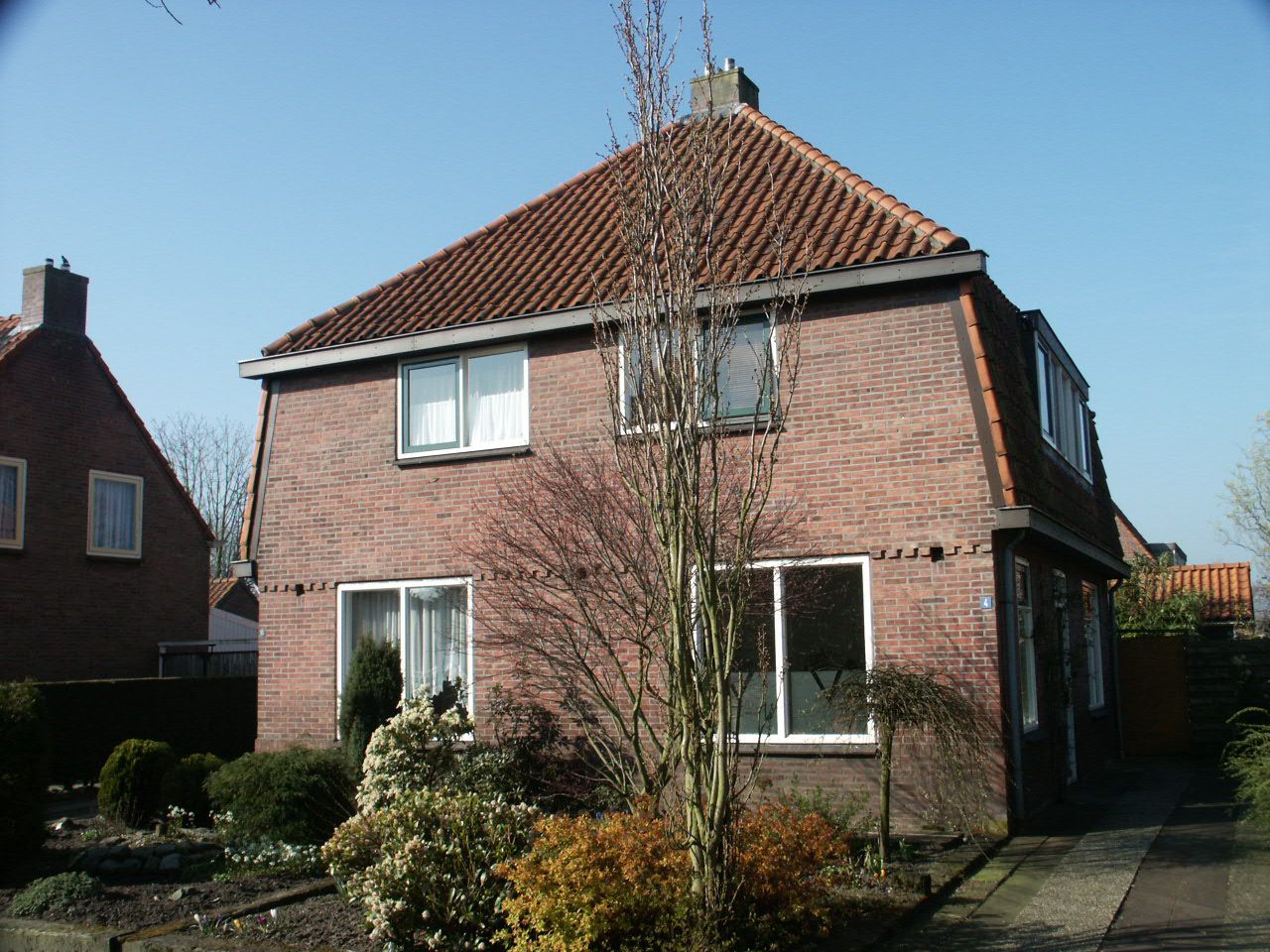 Twee-onder-één-kap te huur: Thorbeckestraat 4, Prins Bernhardstraat eo Eibergen